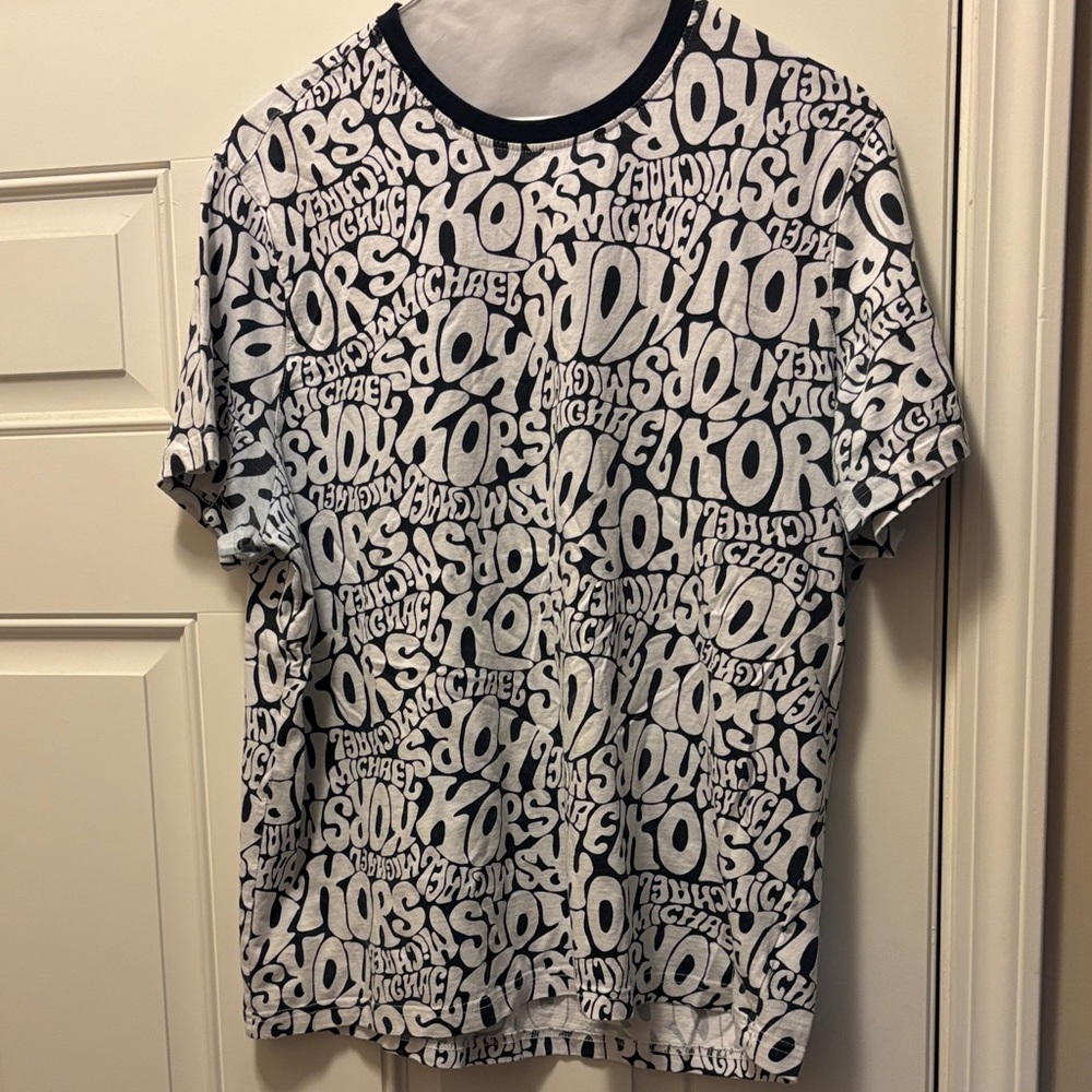 Michael Kors 70s Look Tee Size XL